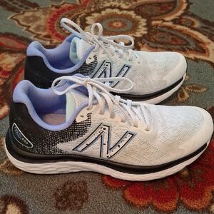 New Balance 680 Women's White, Black & Lavender Lightweight Running Shoes Size 8